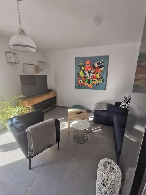 Millerand Maison Climatisation 3 Chambres Jardin Et Stationnement Proche Intra Muros Avignon