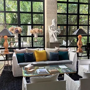 Le Complot : Maison Privée En Plein Coeur D'avignon Hébergement de vacances