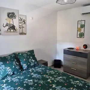 Maison Cosy Avec Petit Jardin Hébergement de vacances